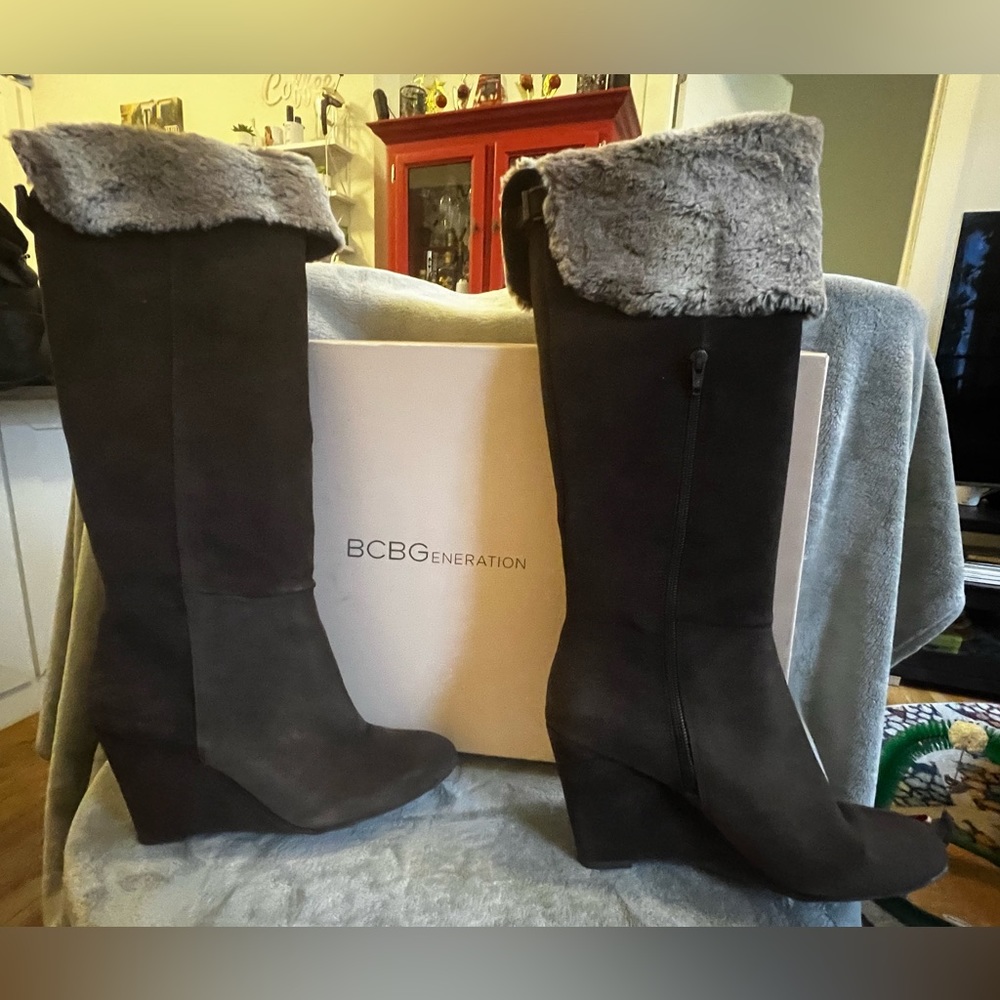 BCBGeneration Boots Mocha Suede Boots Size 9